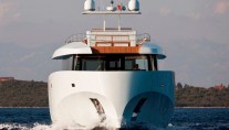 Motor yacht KANGA -  Front View